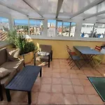 World Hostel Condo Rooftop Veranda Terrace