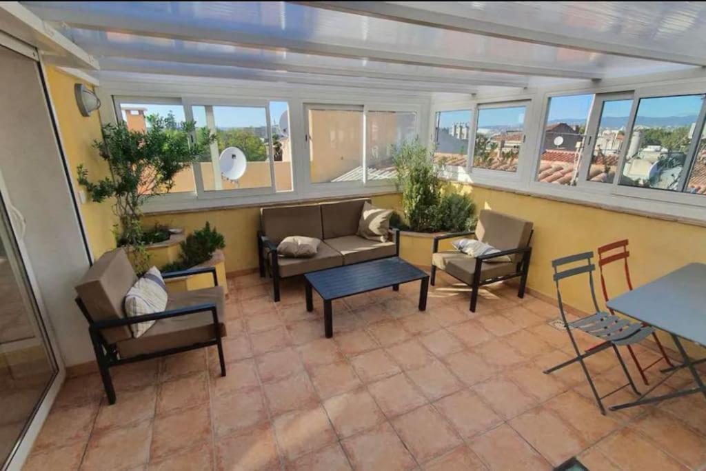 World Rooftop Veranda Terrace Marseilles